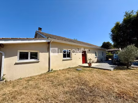 maison t6 léogeats à vendre