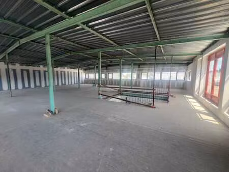 location bureau 340 m² à gouesnou (29850)