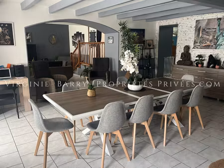 maison charentaise de charme de 250 m² hab a lussant
