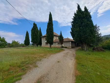 location maison 5 pièces  164.00m²  la bezole