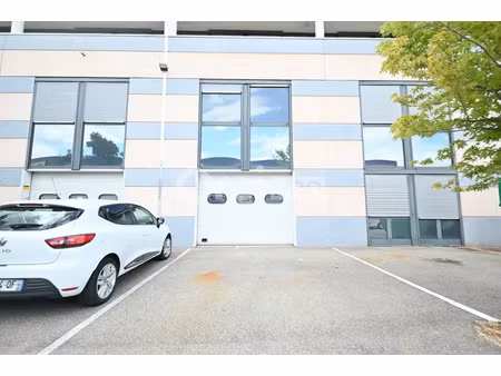 local d'activite a louer