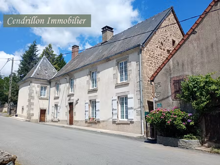 maison en pierre indépendante avec 3 chambres sur un parc ar