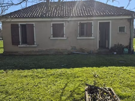 ensemble immobilier à réabiliter castels et bezenac