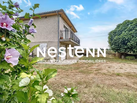 a vendre maison102 m2 à feugarolles  4 chambres avec dépendances et parc de 7500m²