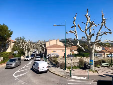 vente immeuble 176 m² à la penne-sur-huveaune (13821)  350 000 €