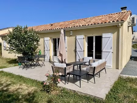 a vendre maison de plain-pied avec 4 chambres