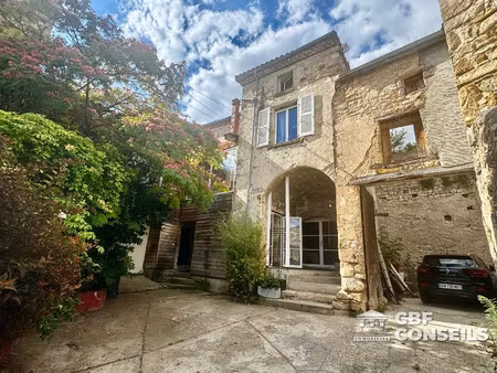 maison à fort caractère