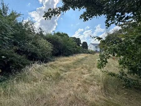 terrain à bâtir lot arrière 880m²