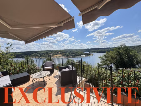 maison d'exception avec vue à couper le souffle sur le plus