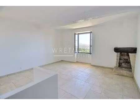 maison de village rénovée de 4 pièces avec vue mer panoramique – saint-jeannet