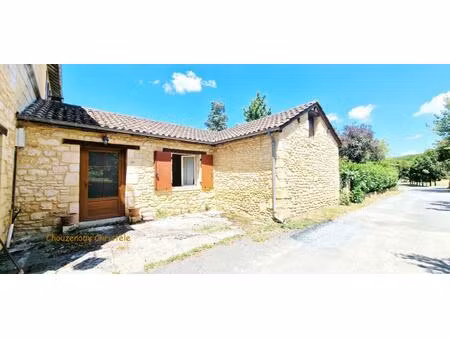 24290 sergeac : maison 4 pièce(s) 70 m2