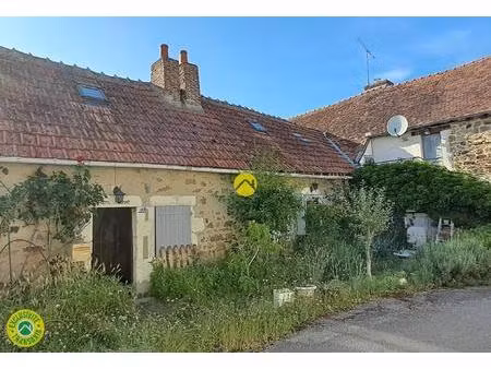 proche de la forêt et du plan d'eau