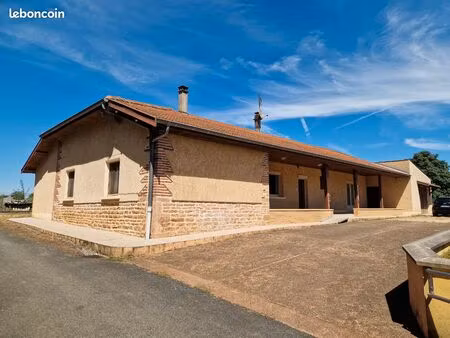 maison 5 pièces 144m2 à rénover