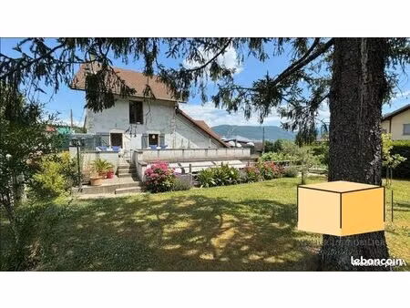 maison 6 pièces 213 m²