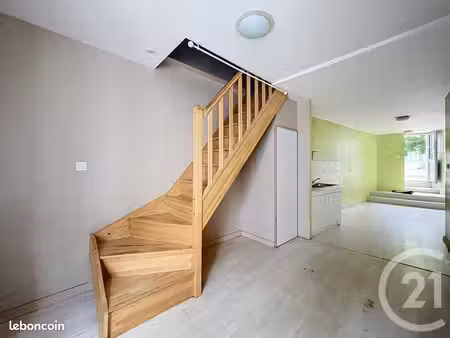 immeuble 65 m² saint pourcain sur sioule