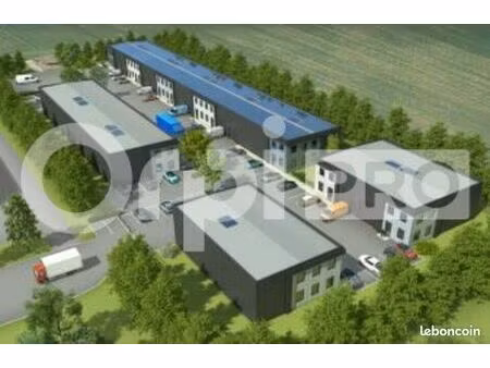 local d'activité 210 m²