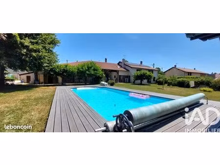 propriété 10 pièces 325 m²