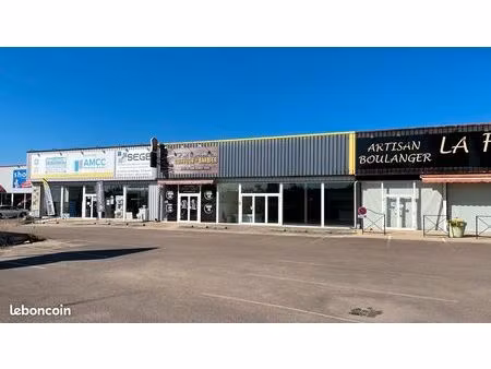 local commercial à louer