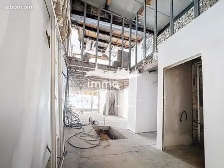 local commercial 200 m²