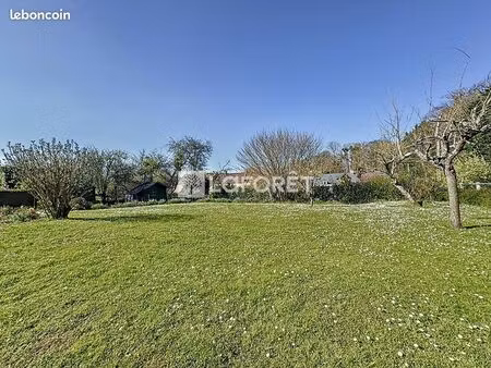 terrain 580 m² ranville