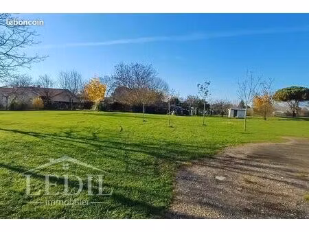 terrain 623 m² targon