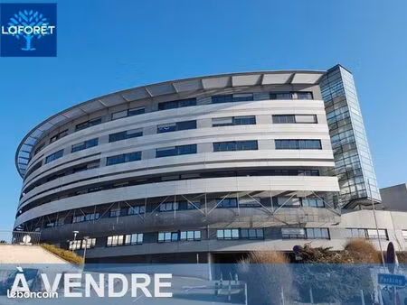 local bureaux 442 m²