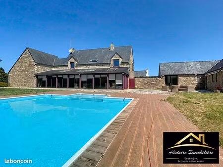 villa 8 pièces 294 m²