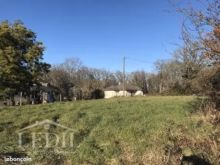 terrain 1 040 m² aubiac