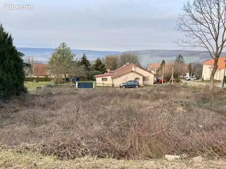 terrain 820 m² arry