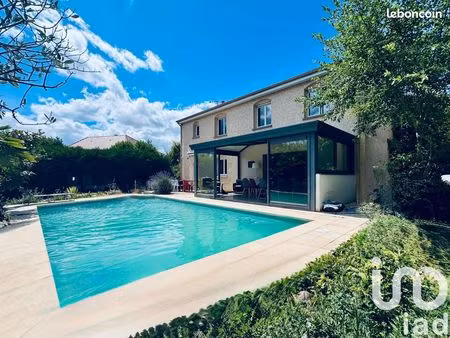 maison 7 pièces 180 m²