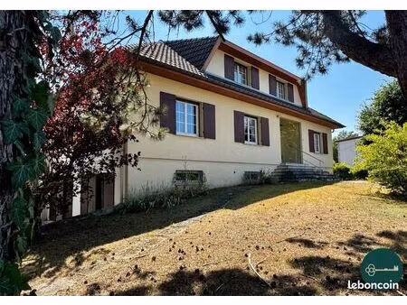 propriété 10 pièces 291 m²