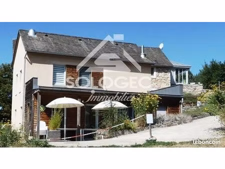 maison 15 pièces 337 m²