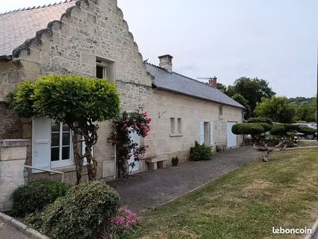 longère en pierre et ardoises