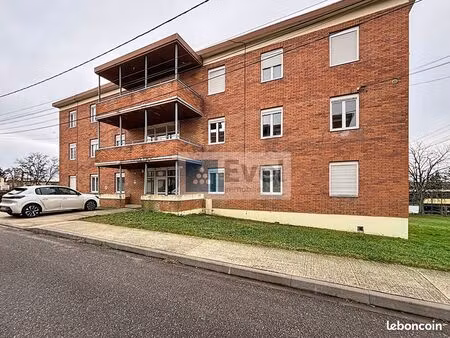 immeuble 2 pièces 568 m²