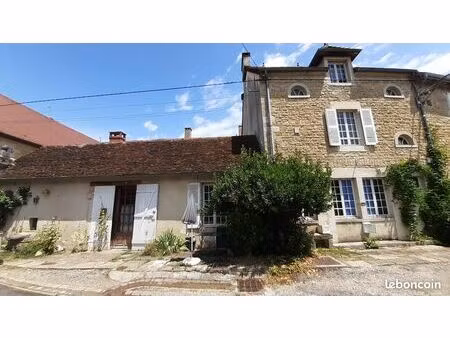 maison de village 6 pièces 189 m²