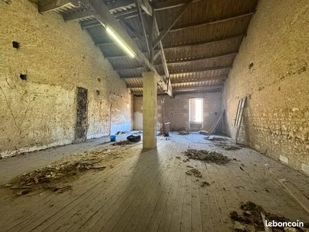 immeuble 237 m² mirambeau