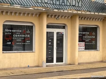 local professionnel ou commercial emplacement strategique grand passage