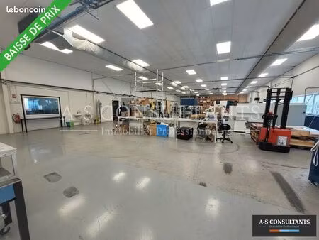 local d'activité 780 m²