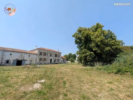 maison 8 pièces 268 m²