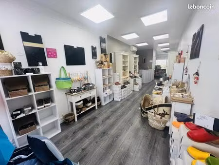 local commercial 49 m²