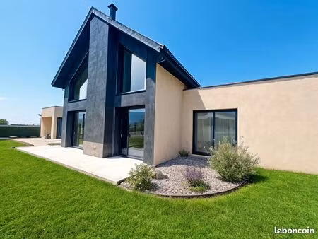 maison 5 pièces 138 m²