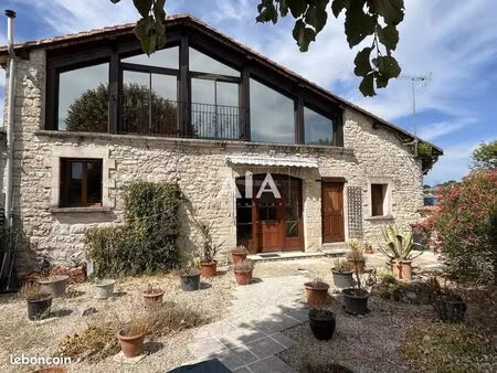 maison 6 pièces 195 m²