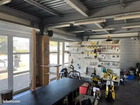 local commercial 99 m²