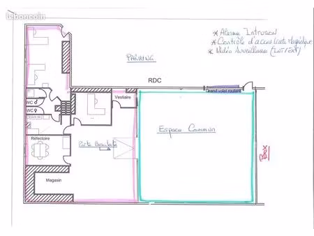 location dépôt + bureaux 180 m²