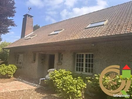 maison 8 pièces 253 m²