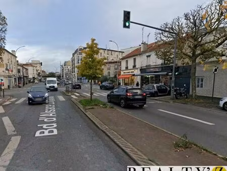 local commercial 44 m²