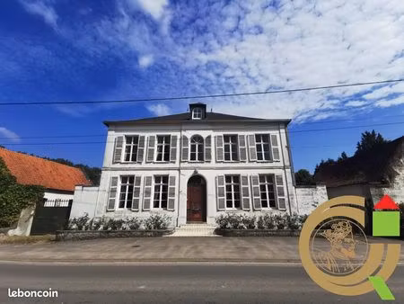 maison 7 pièces 227 m²