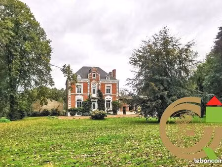 maison 9 pièces 230 m²