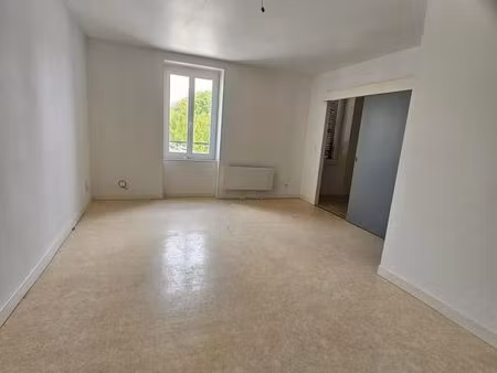 studio 1 pièce 27 m²
