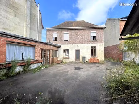 immeuble 218 m² lillers